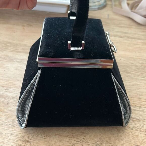 Vintage Toledano 80s large clutch purse. Floral. - Picture 8 of 9